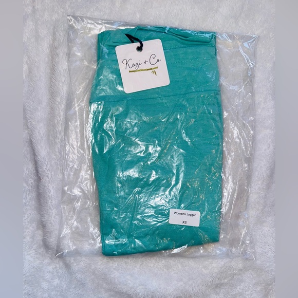 NIB Kozi’s Bamboo Mama Joggers - Picture 2 of 2